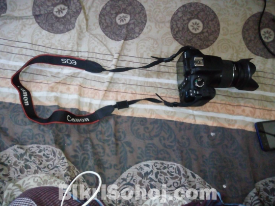 Canon 1300D with 55-250mm Lens